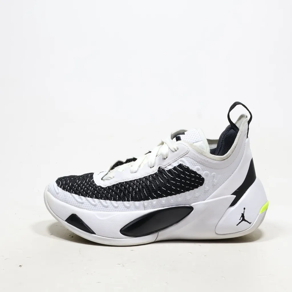Air Jordan Luka 1 Sport Shoes Fabric White Color For Kids