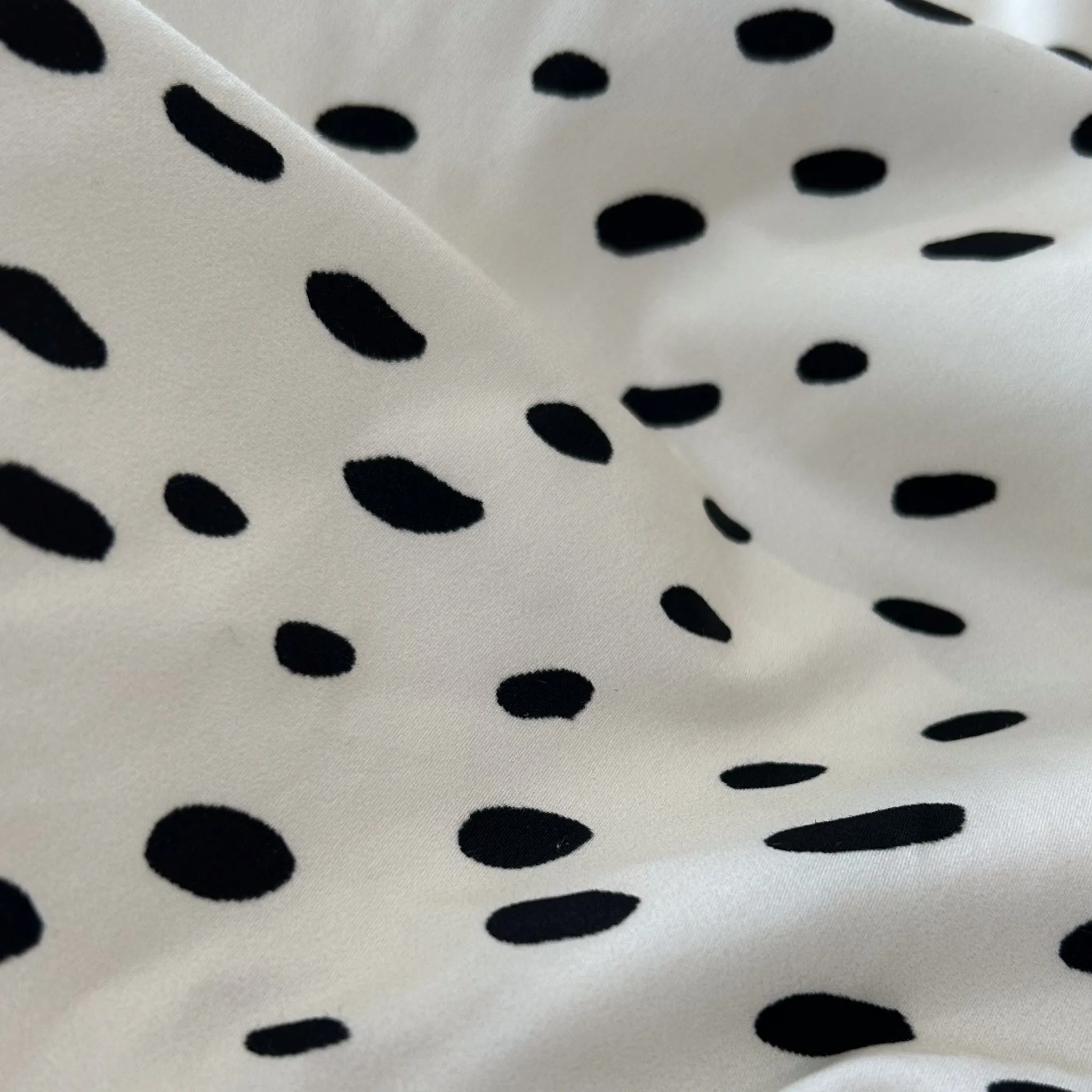 Cot Waterproof Sheet - Spotty