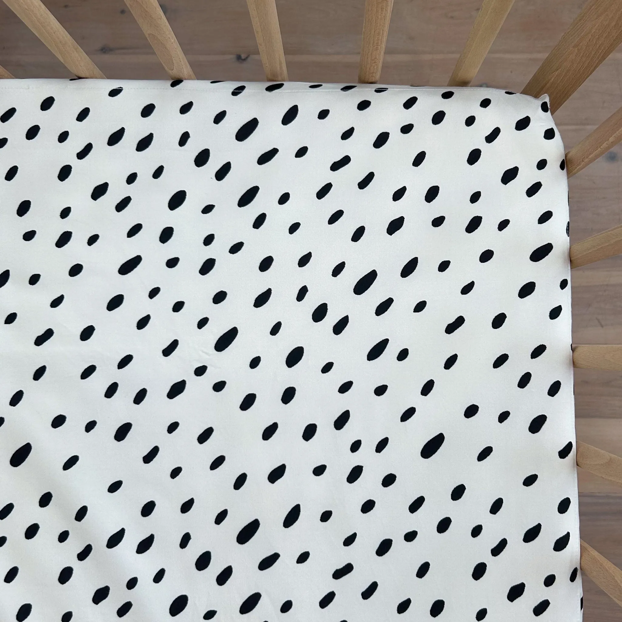 Cot Waterproof Sheet - Spotty