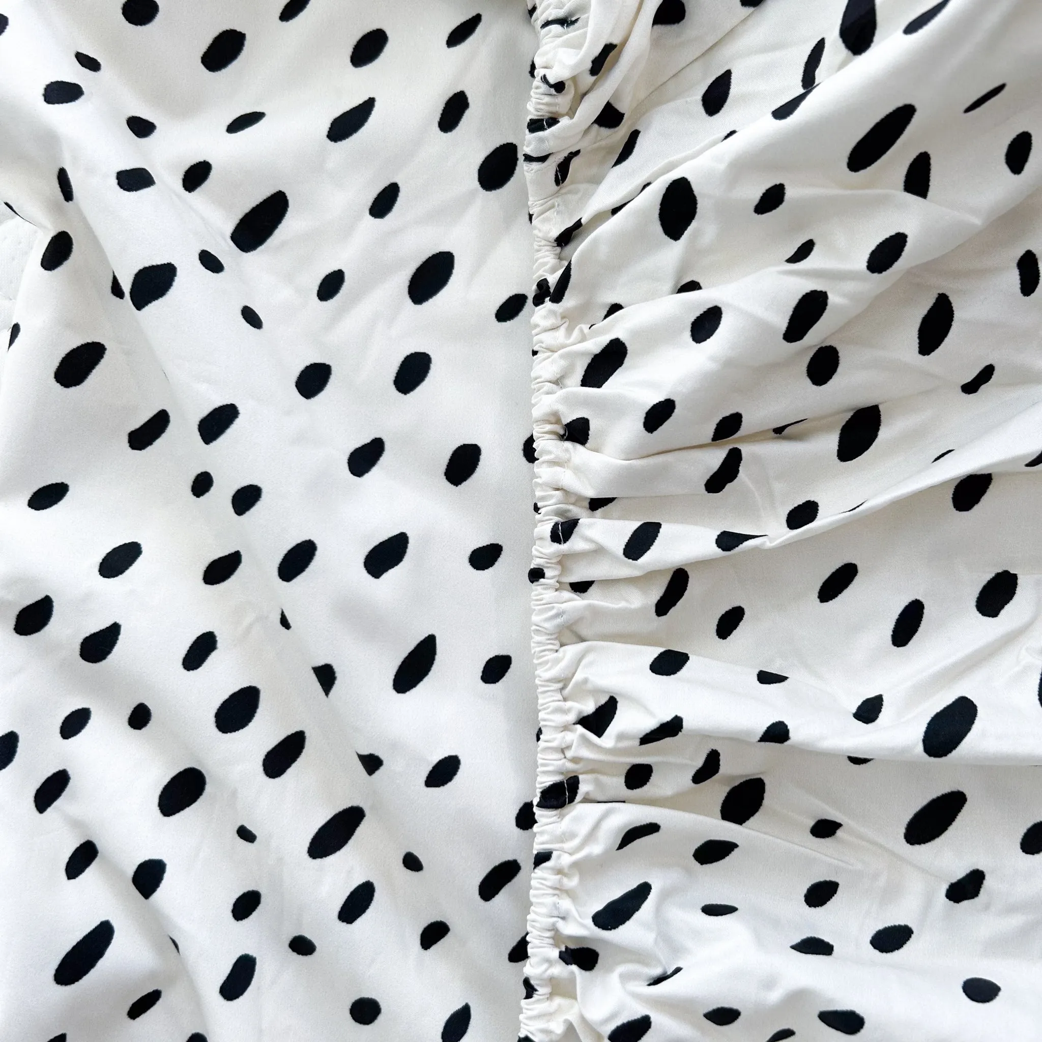 Cot Waterproof Sheet - Spotty