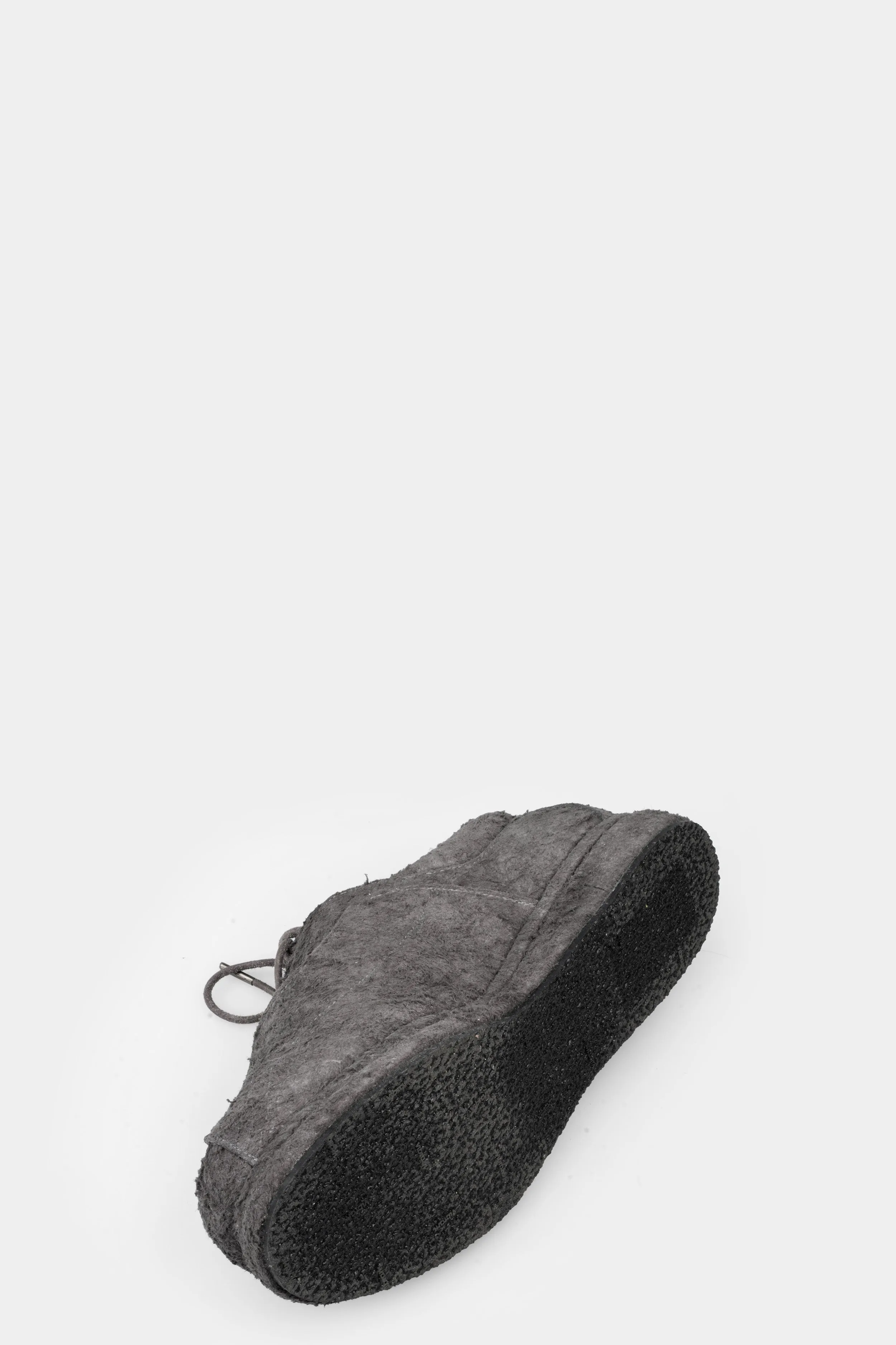 Distressed suede chukka boots, Grey