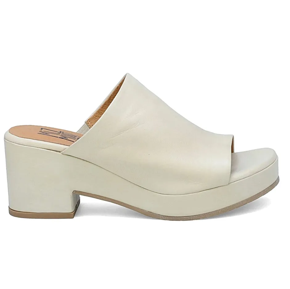 Gwen Slide