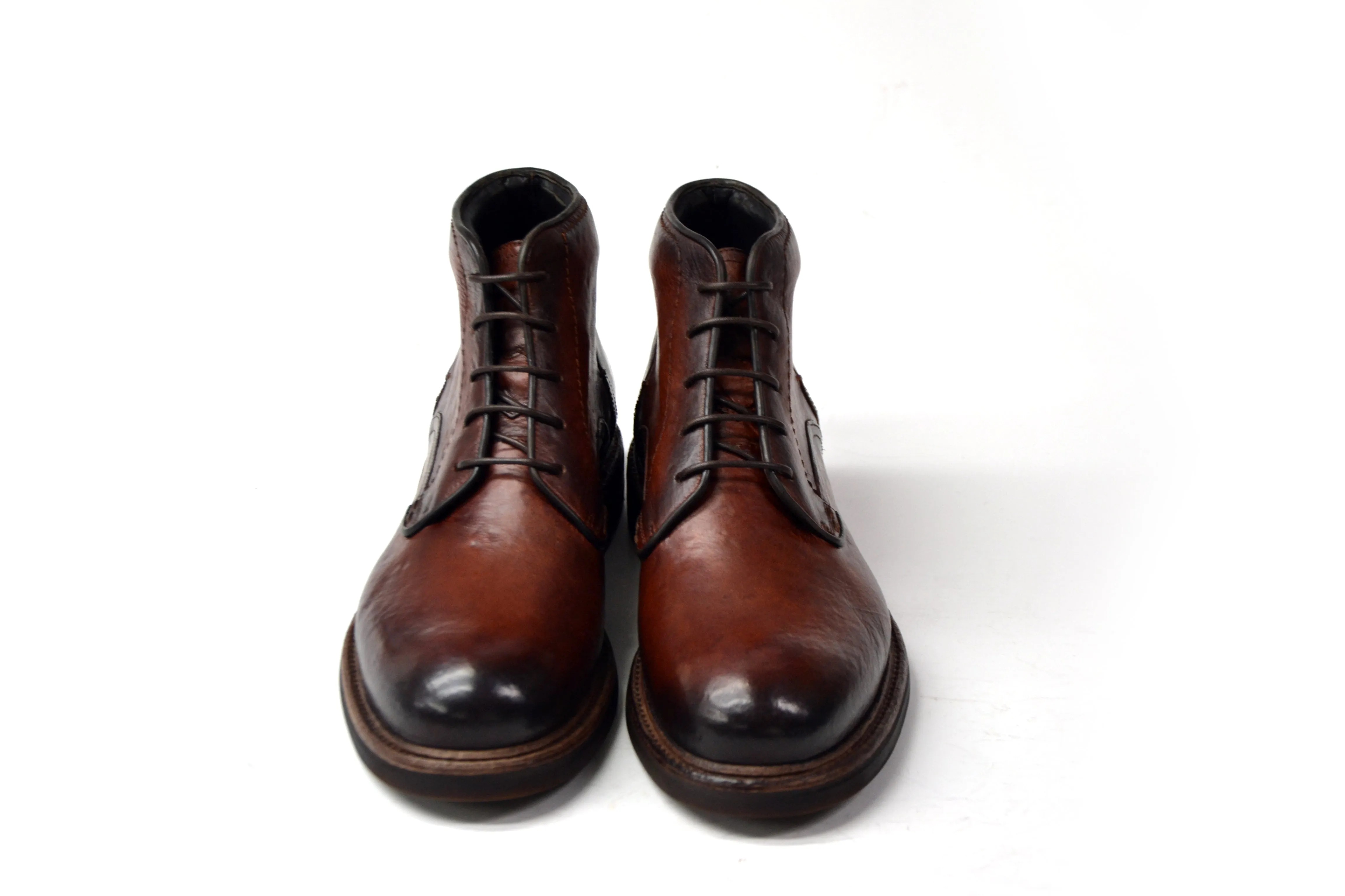LAST PAIR 40- COLOMBIA COGNAC CHUKKA BOOTS