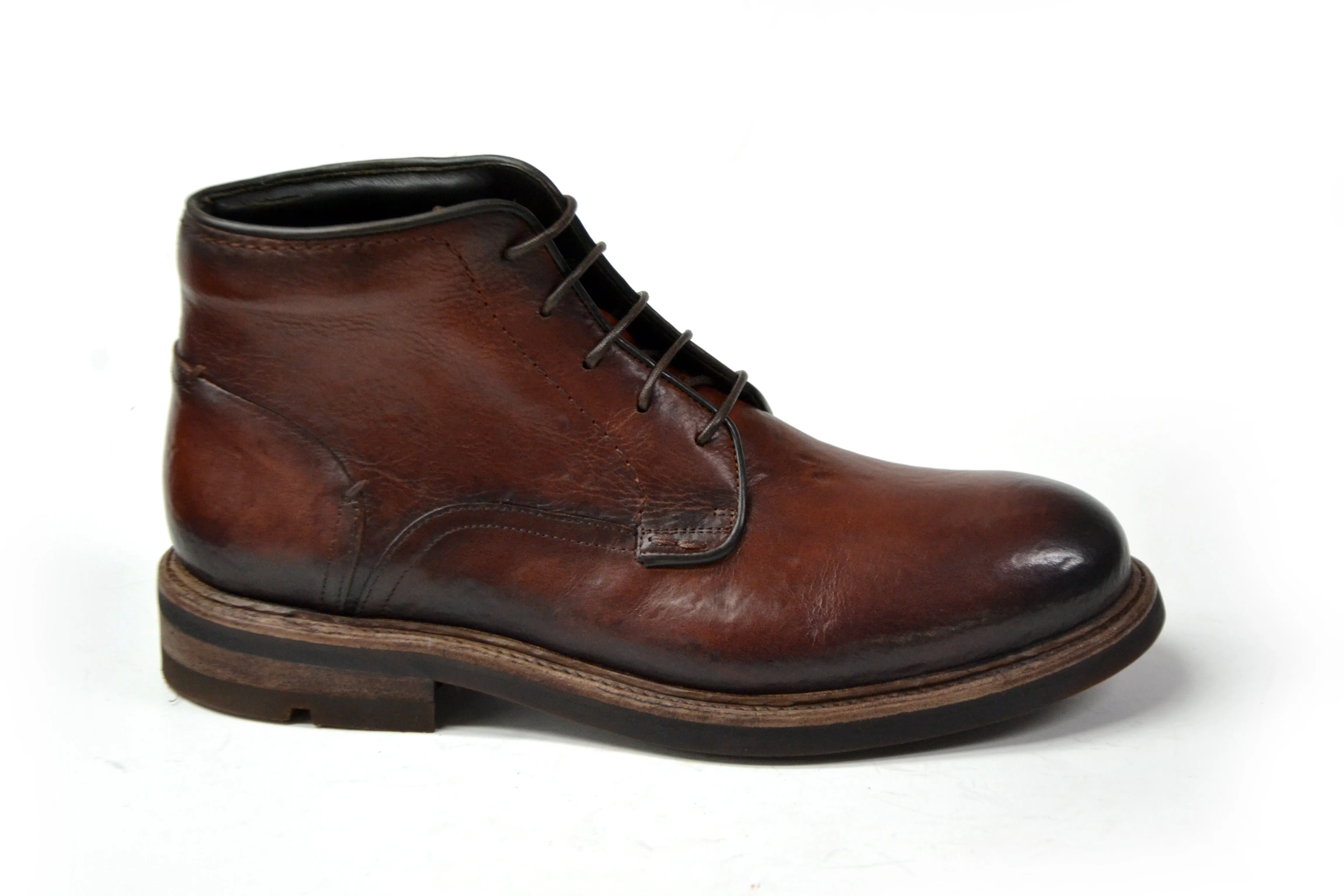 LAST PAIR 40- COLOMBIA COGNAC CHUKKA BOOTS