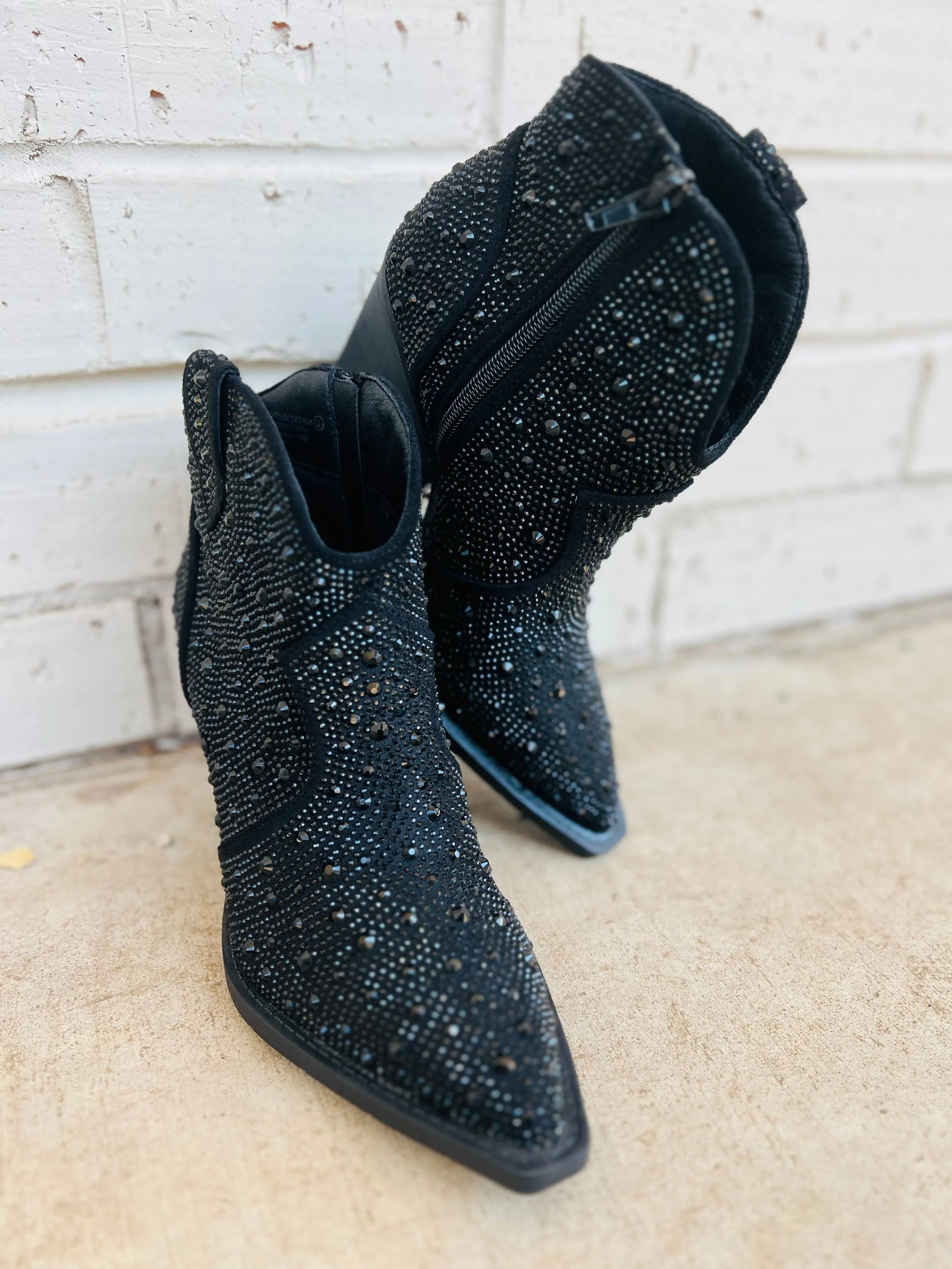 Leg Up Black Booties