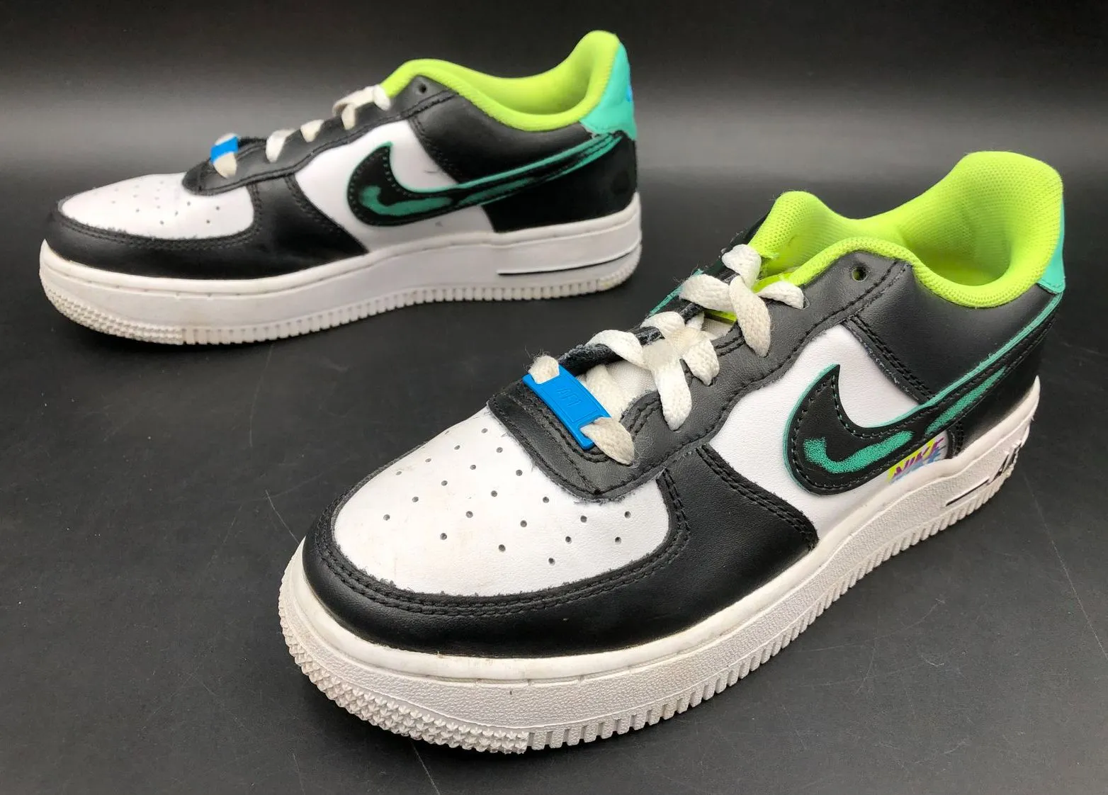 Nike Air Force 1 LV8 GS 'Graffiti' White/Black/Multicolor Sneakers - 4Y ( COA)