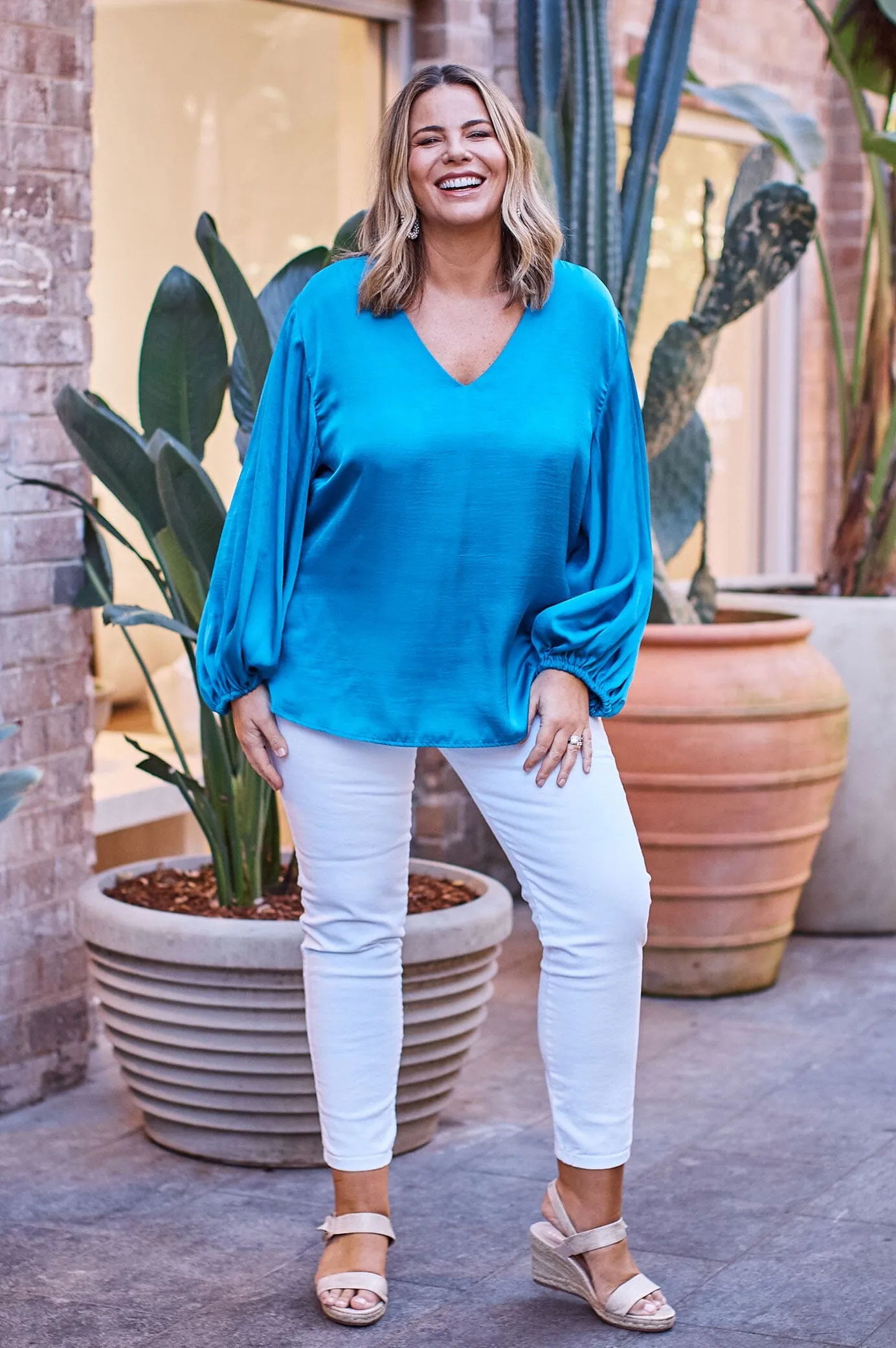 Sovana V-Neck Long Sleeve Top Capri Blue