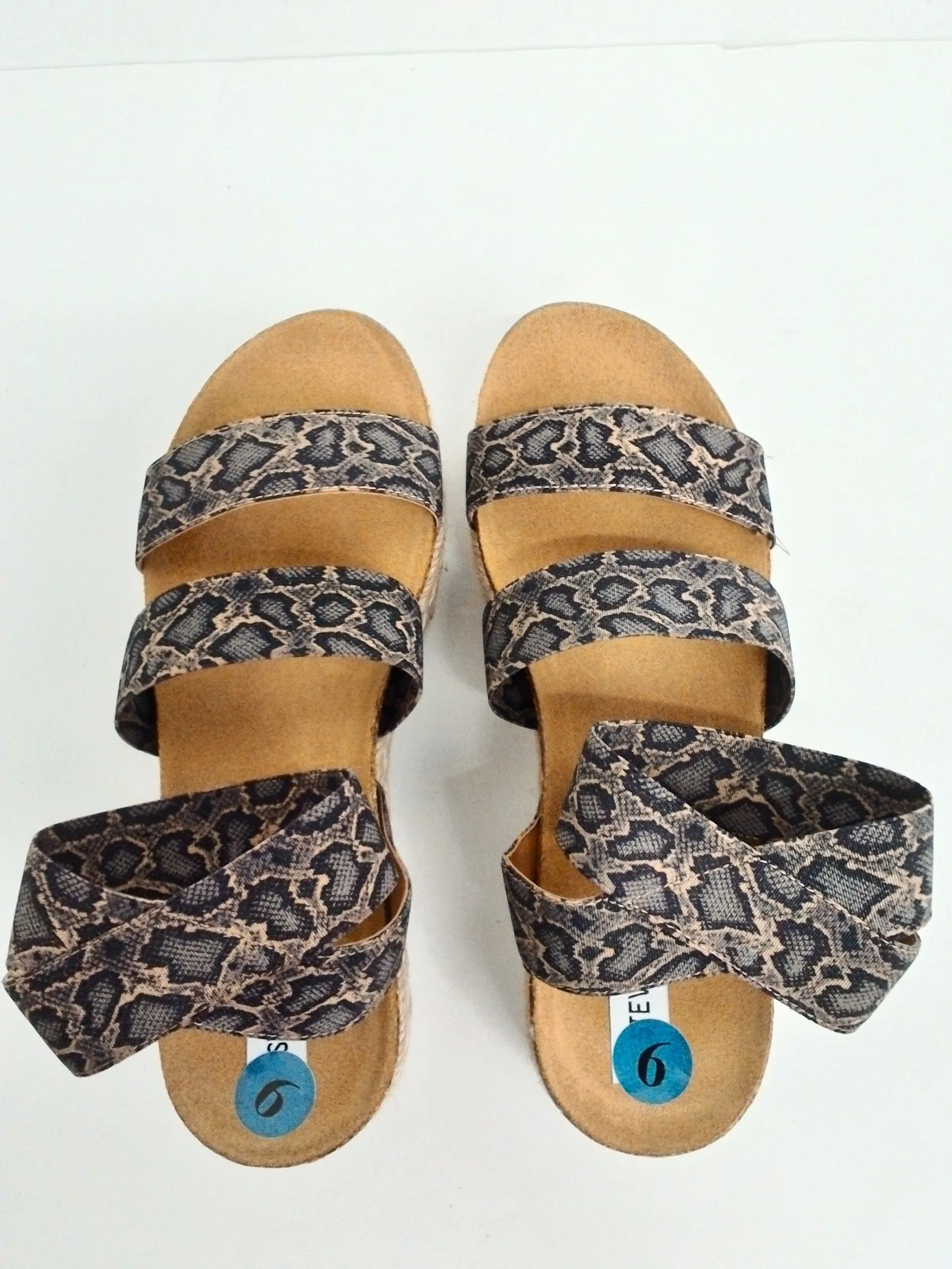 Steve Madden Women's Snake Print Grey Platform Sandals Size 9