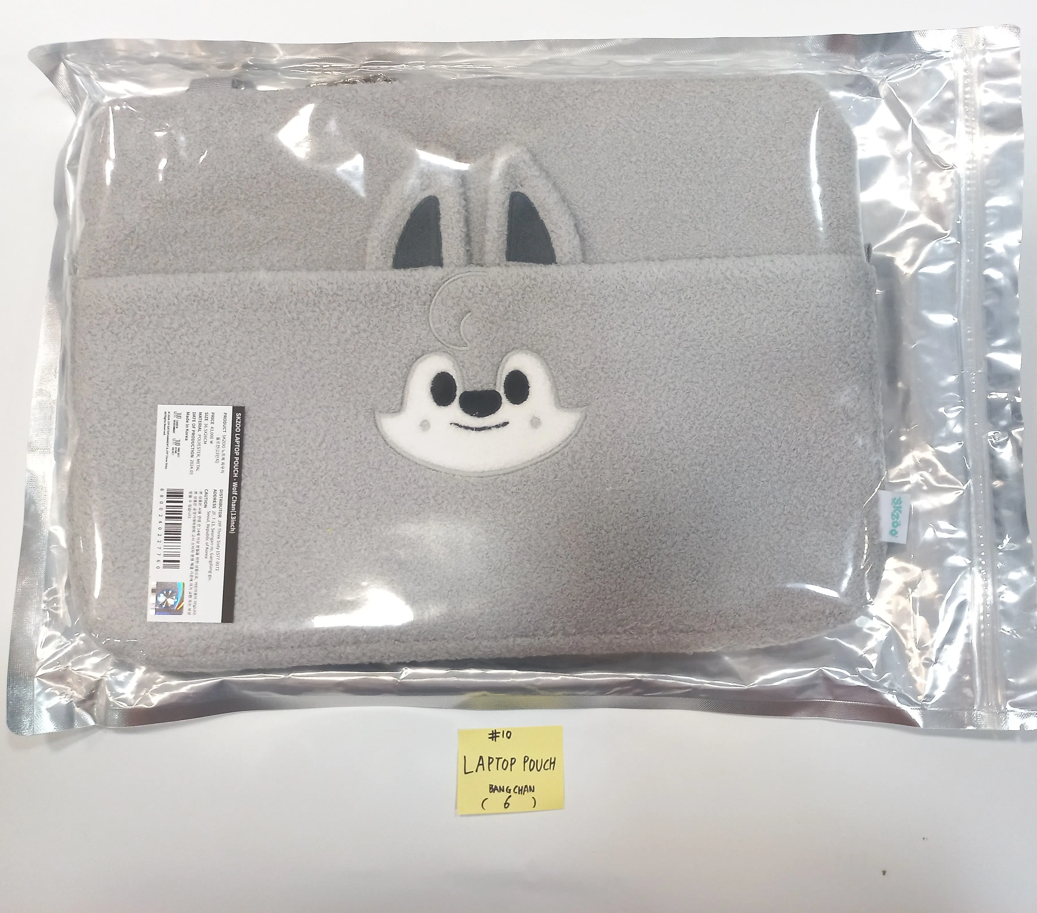Stray Kids "MagicSchool" IN BUSAN - Pop-Up Store Official MD (WATERPROOF CAMERA SET, SKZOO LAPTOP POUCH, SKZOO 10CM CARRIER, Cardigan, Charm Bracelet, Room Shoes) [24.5.27]