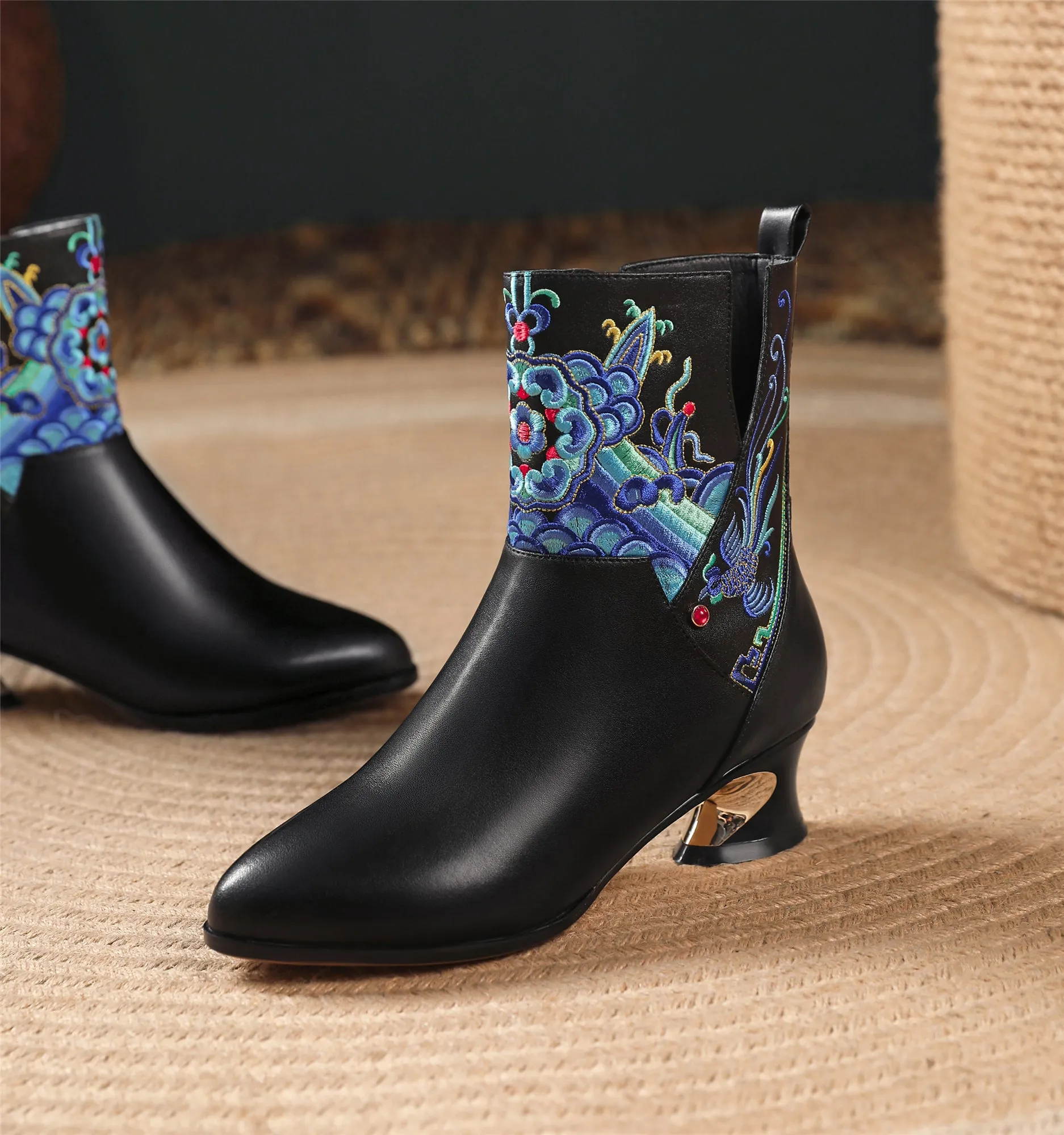 TinaCus Handmade Women's Genuine Leather Ethnic Embroidered Pointed Toe Low Chunky Heel Side Zipper Mid-Calf Boots