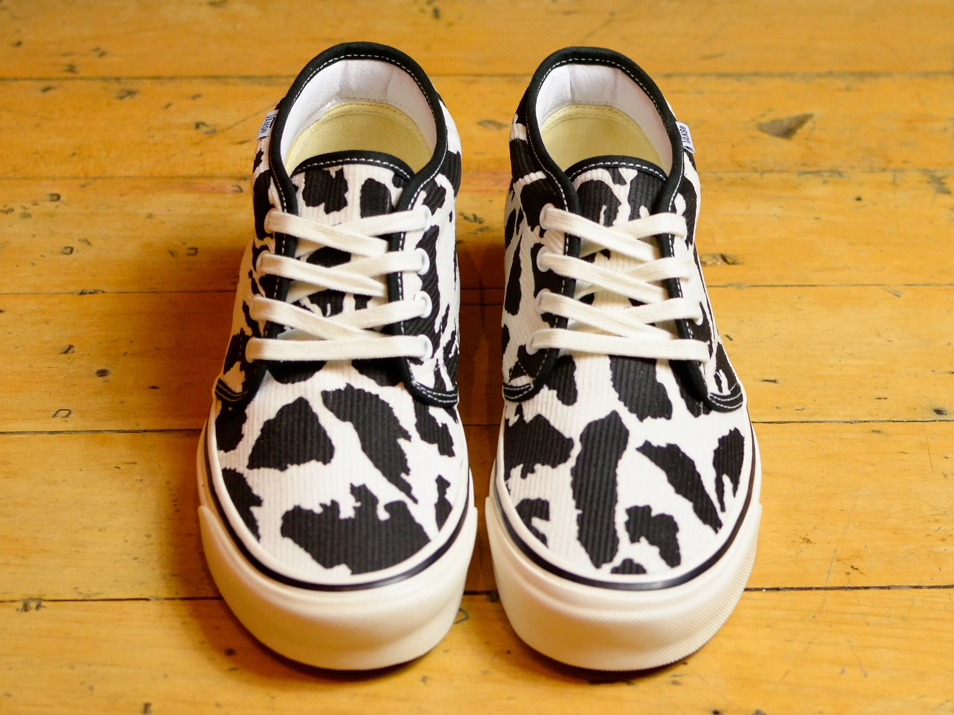 Vans Chukka 49 DX Anaheim Factory - OG White Corduroy / OG Cow Print