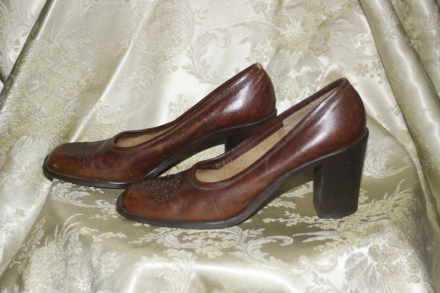 Vintage Brown 1970's Stacked Heels Shoes 6 N